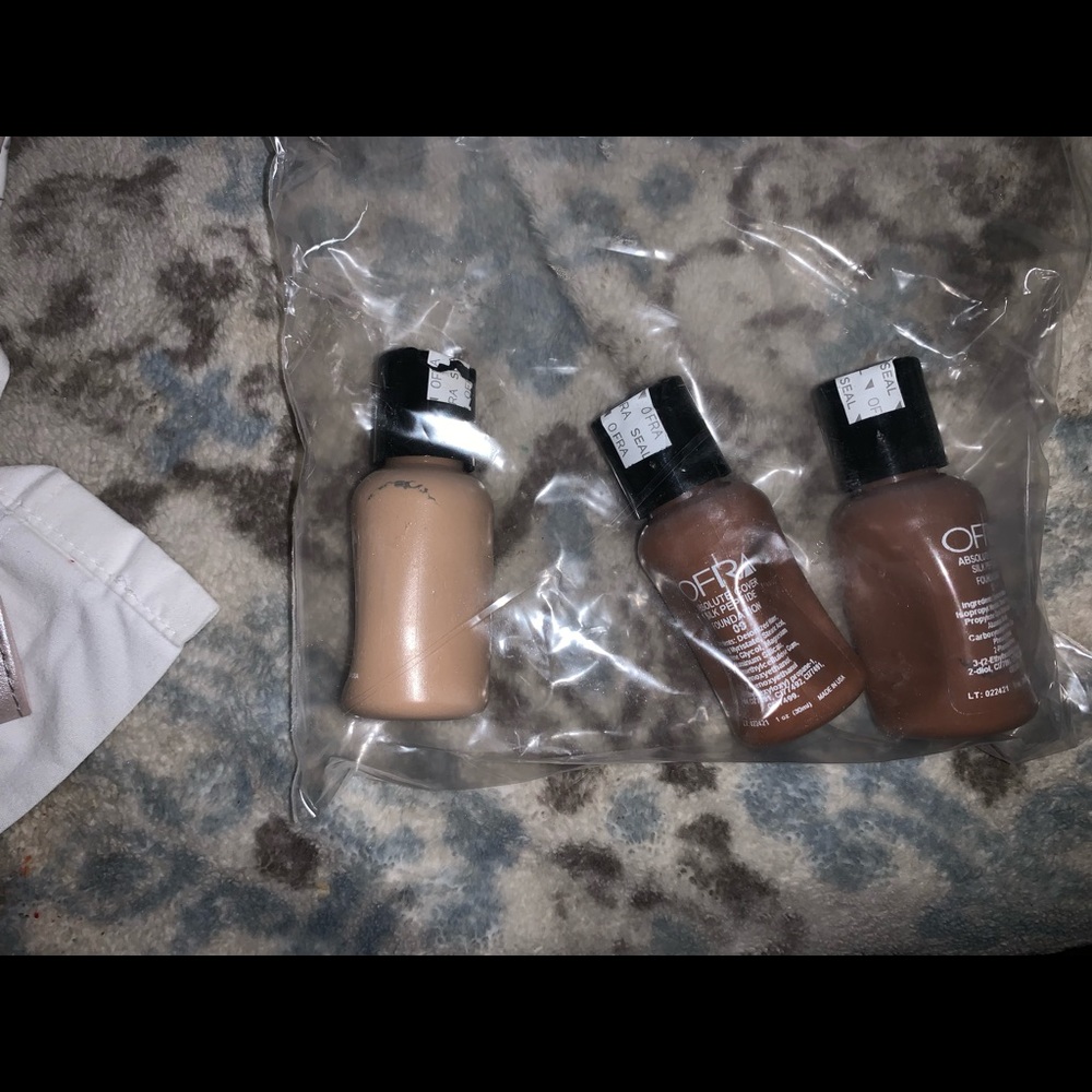 Liquid foundation